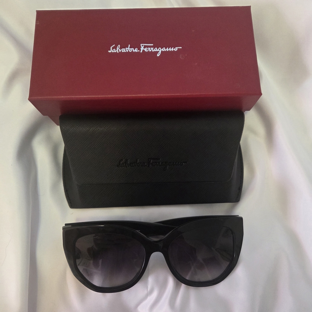NEW Salvatore Ferragamo Elegant Black Sunglasses